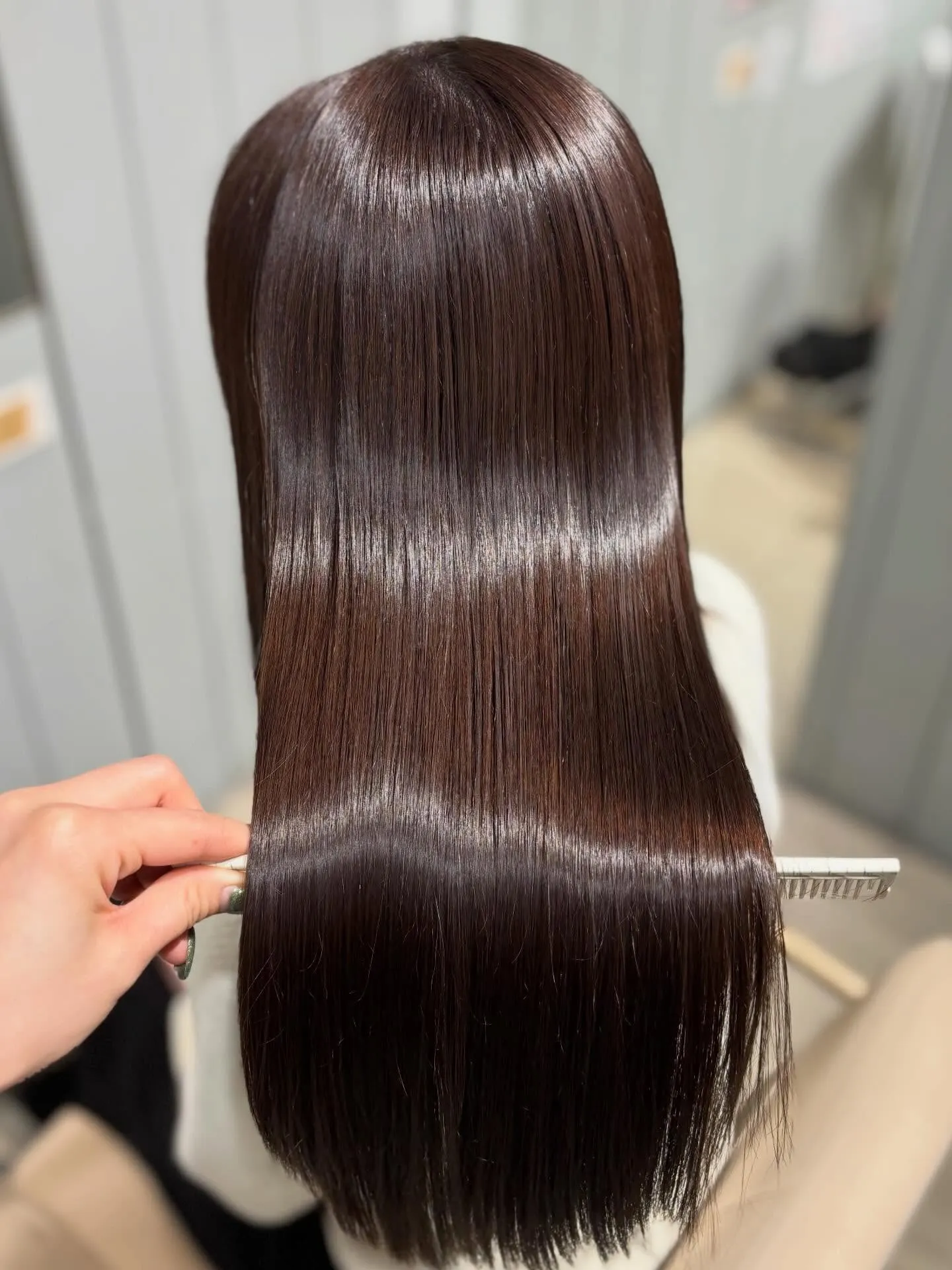 大阪梅田で髪の悩みを解消したい方、必見です！✨トリートメント...