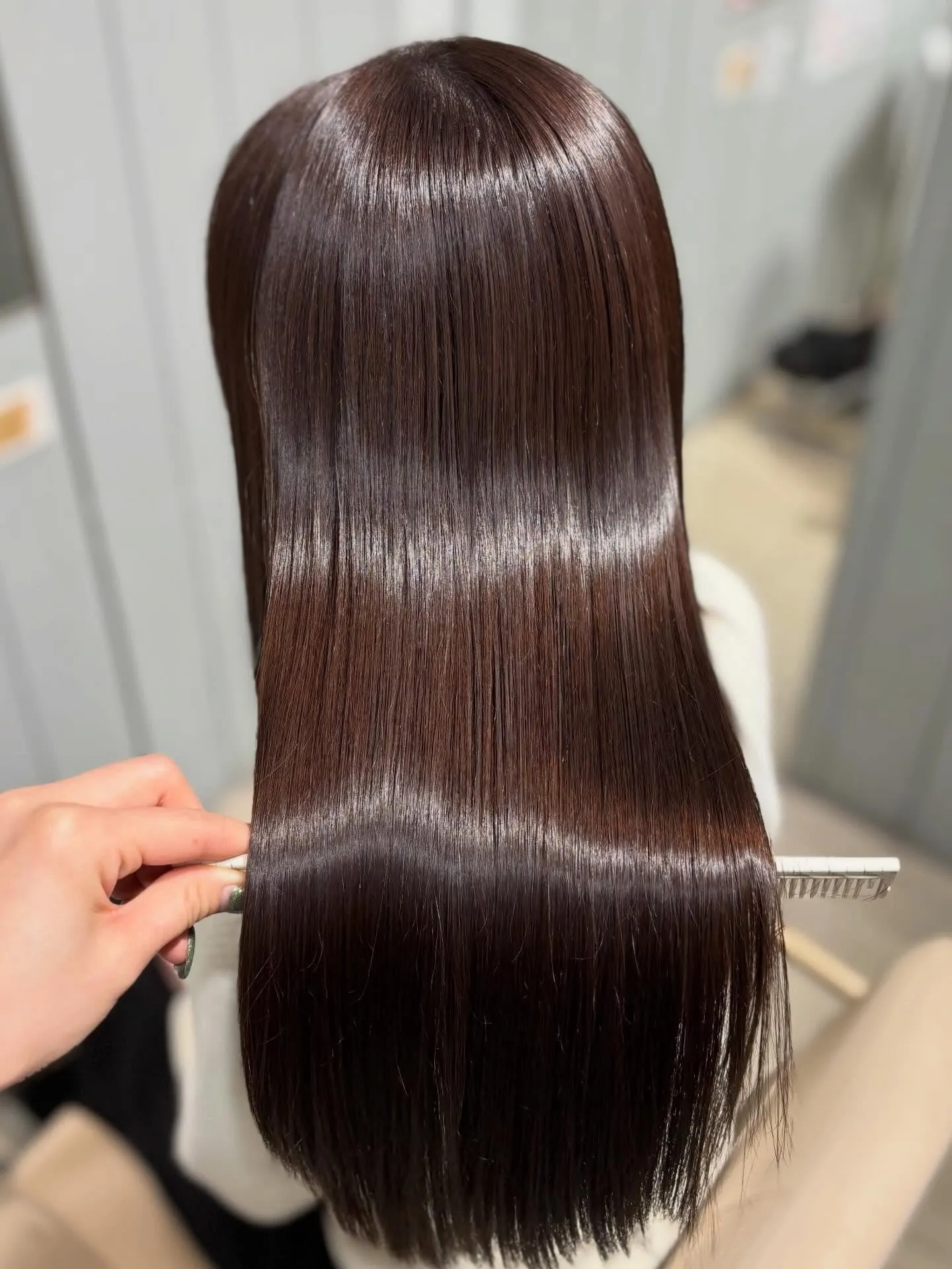 大阪梅田で髪の悩みを解消したい方、必見です！✨トリートメント...