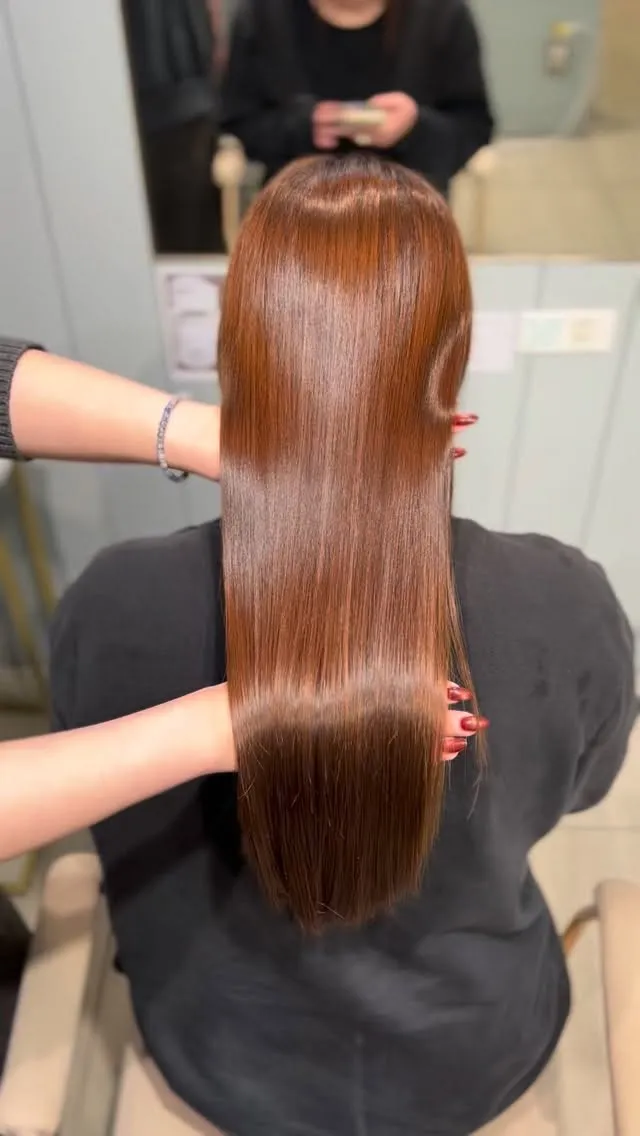 大阪梅田で髪の悩みを解消したい方、必見です！✨トリートメント...