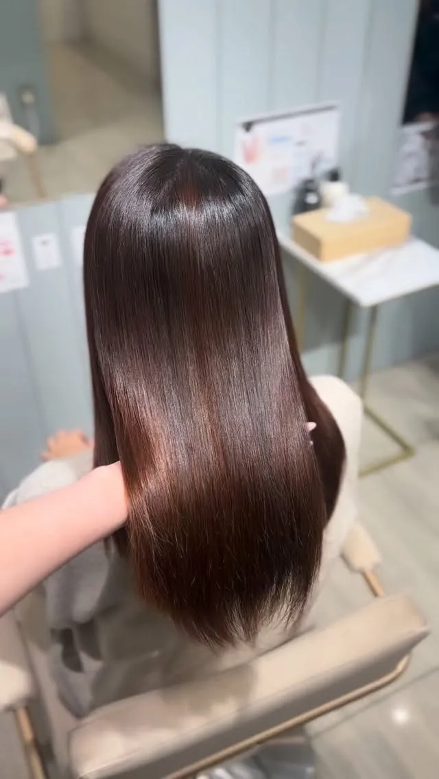 大阪梅田で髪の悩みを解消したい方、必見です！✨トリートメント...