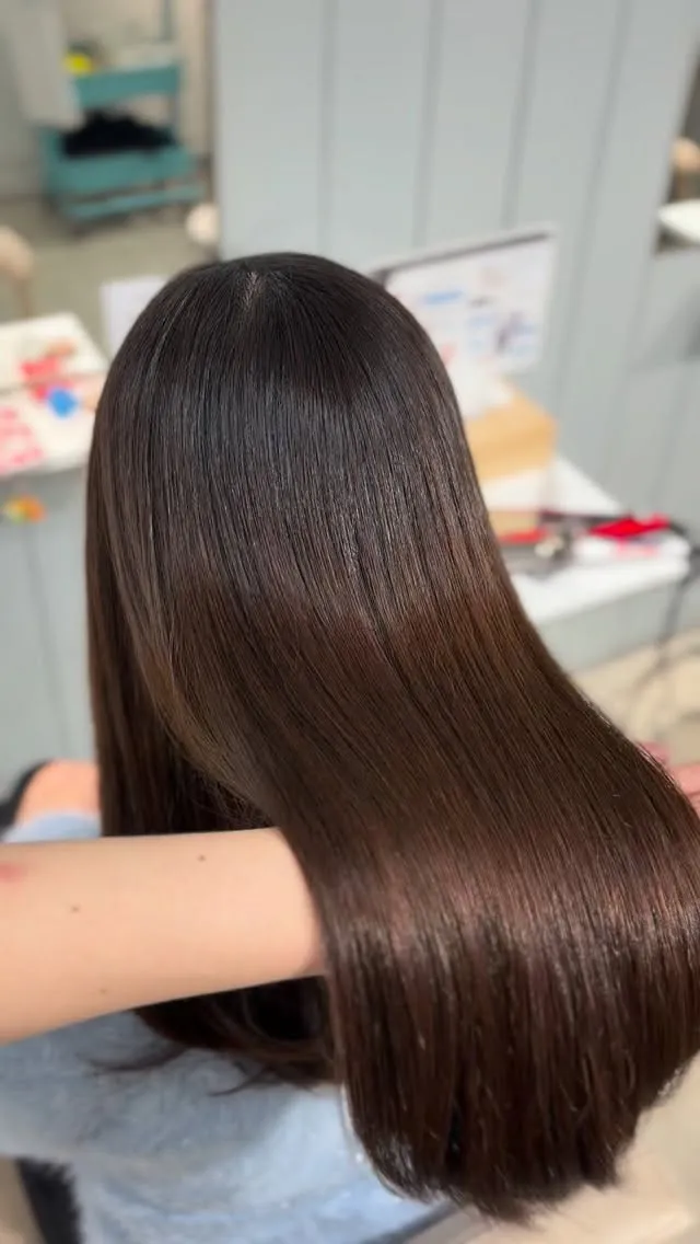 大阪梅田で髪の悩みを解消したい方、必見です！✨トリートメント...