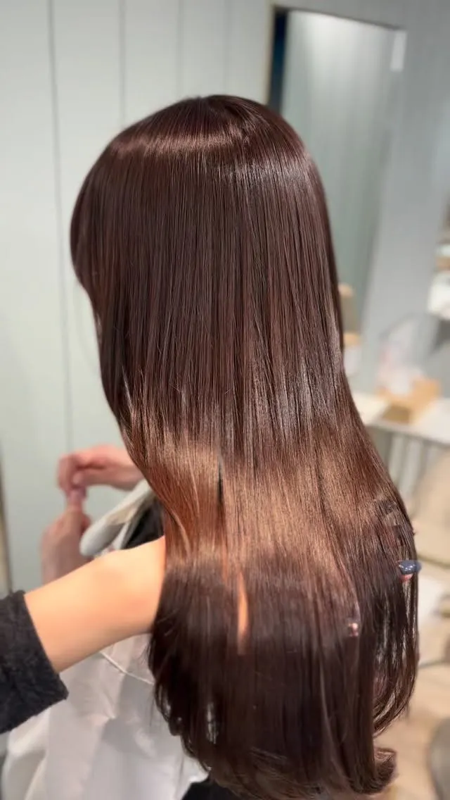 大阪梅田で髪の悩みを解消したい方、必見です！✨トリートメント...