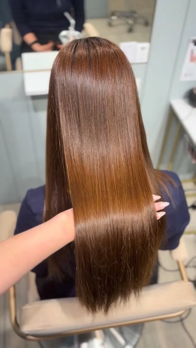 大阪梅田で髪の悩みを解消したい方、必見です！✨トリートメント...